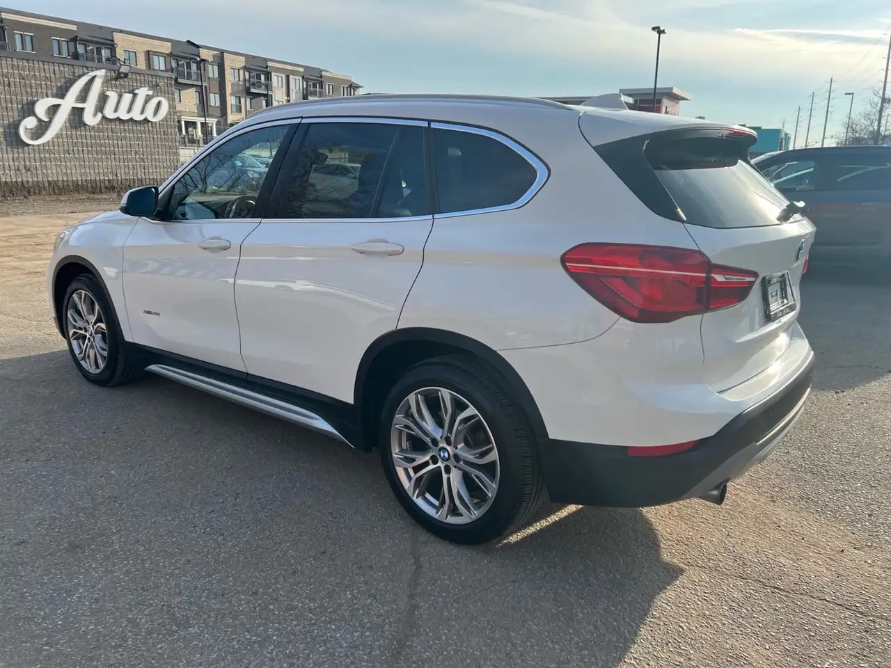 BMW X1 снимка BMW X1