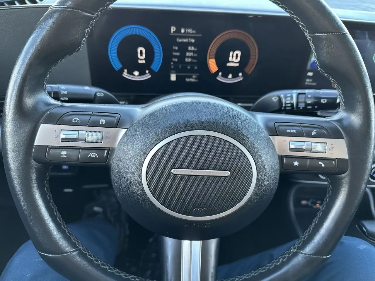 Hyundai KONA снимка Hyundai KONA