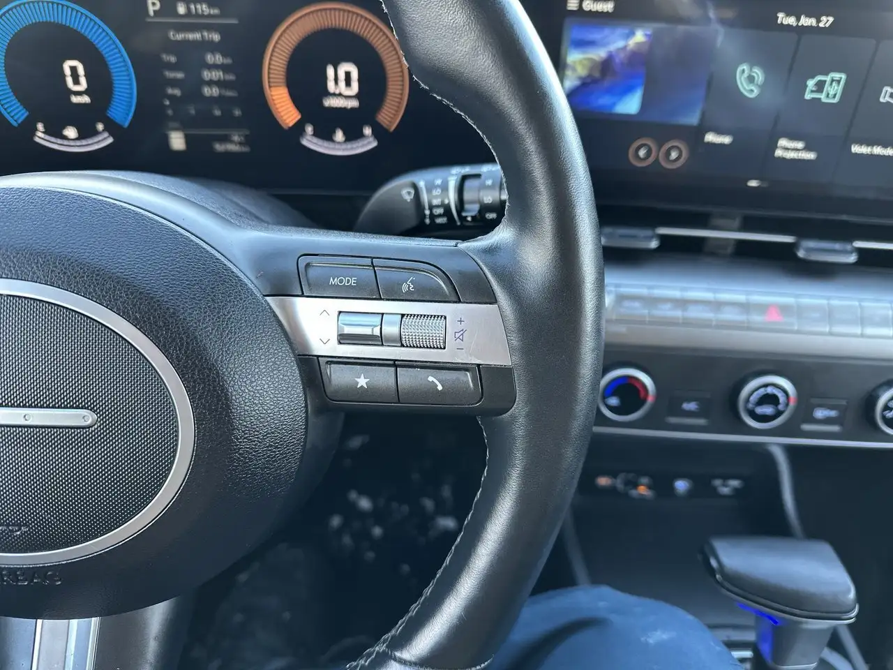 Hyundai KONA снимка Hyundai KONA