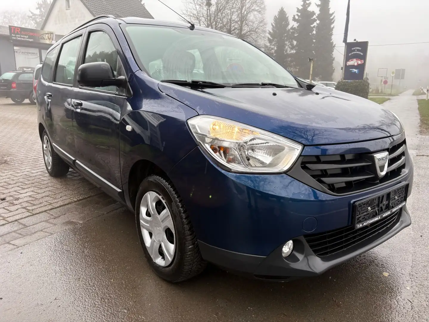 Dacia Lodgy 1,6  Ambiance Blauw - 2