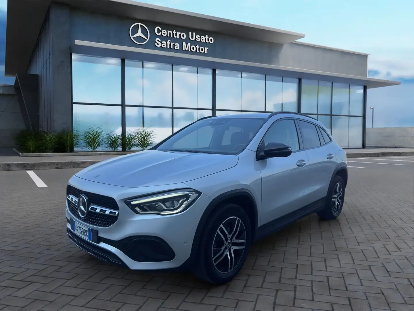 Mercedes-Benz GLA 200 GLA 200 d Automatic Sport Plus Zilver - 1