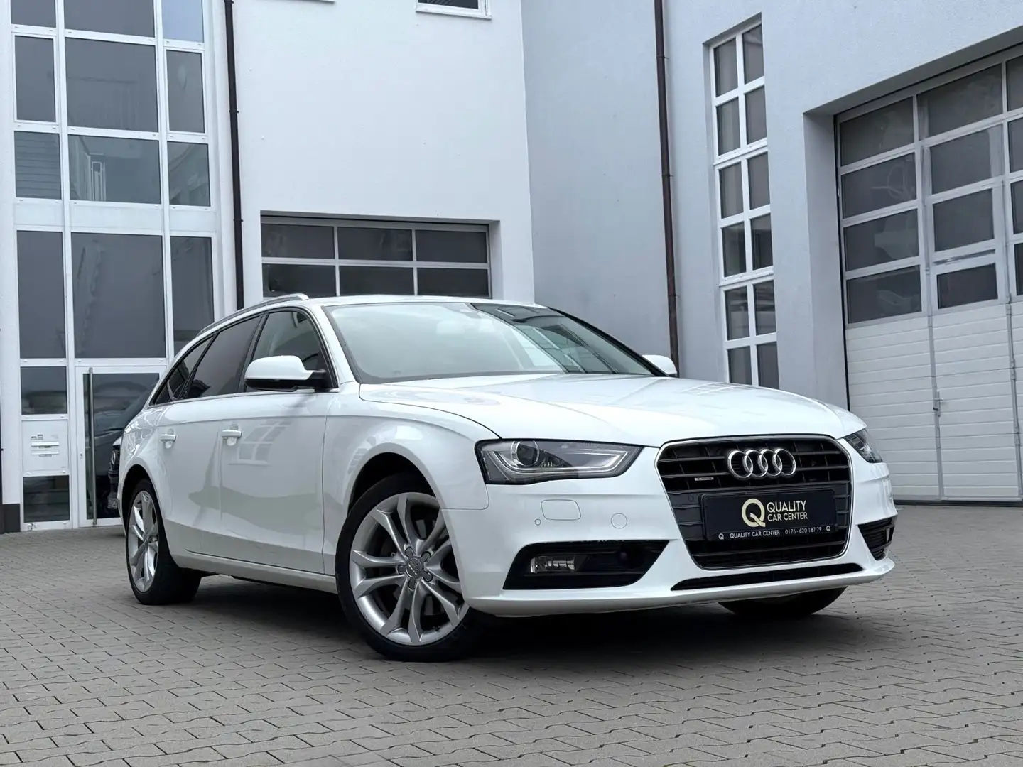 Audi A4 Avant Ambiente quattro *ACC*SPUR*XENON*NAVI* Blanc - 1