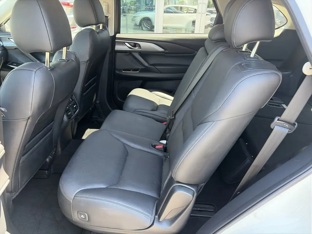 Mazda CX-9 снимка Mazda CX-9
