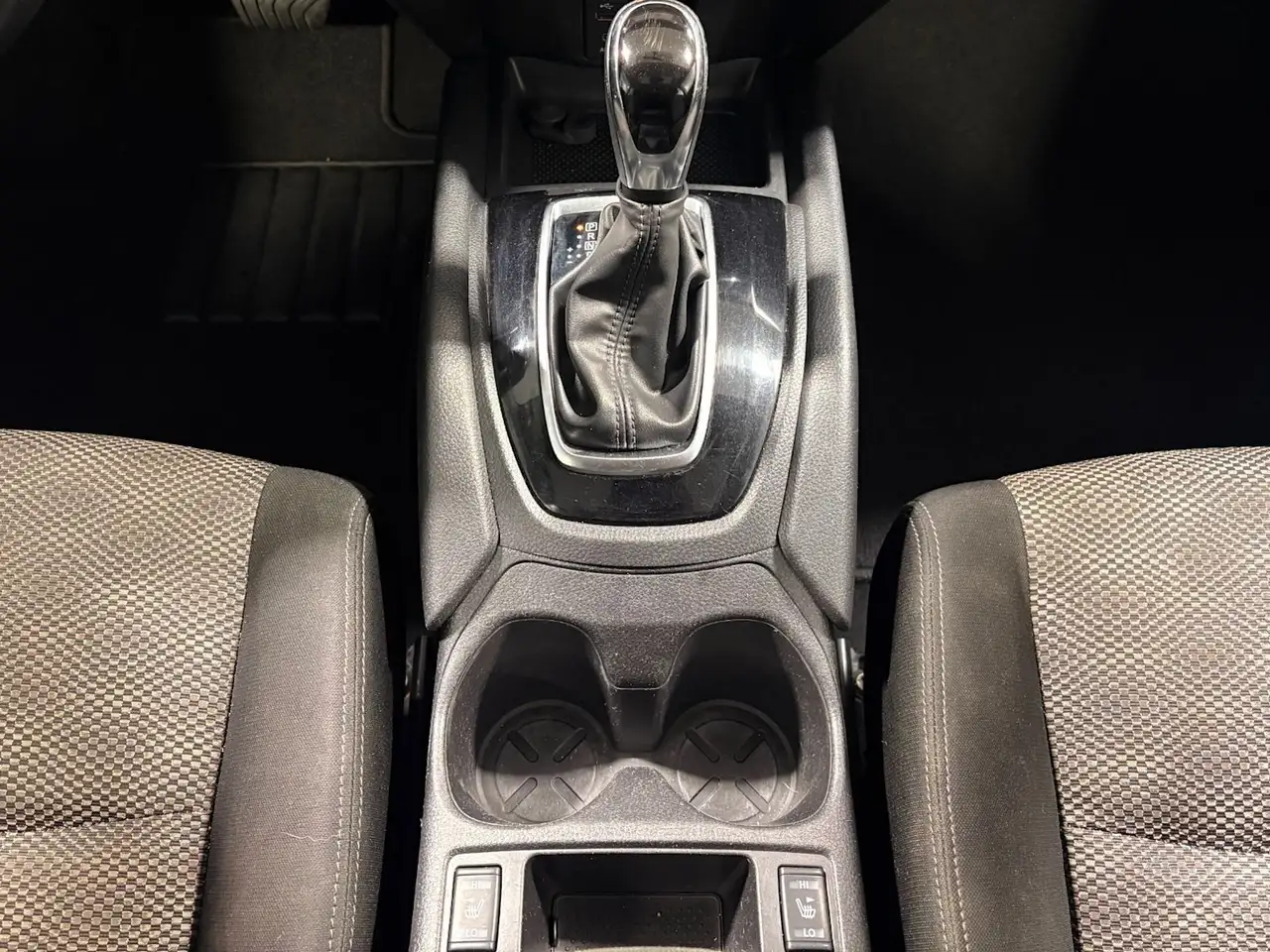 Nissan Qashqai снимка Nissan Qashqai