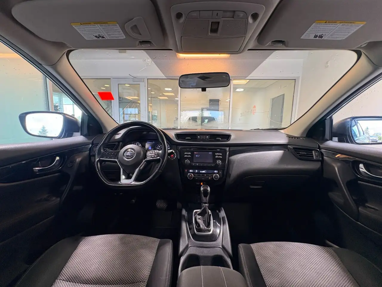 Nissan Qashqai снимка Nissan Qashqai