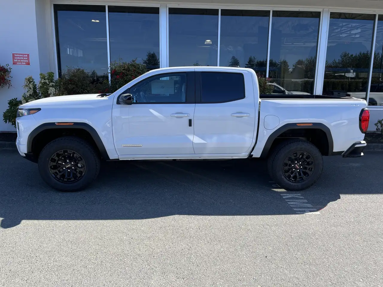 GMC Canyon снимка GMC Canyon