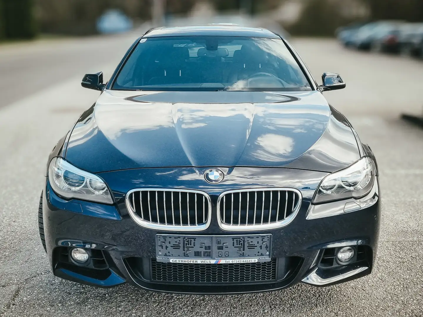 BMW 525 525d xDrive Touring Aut. Schwarz - 1