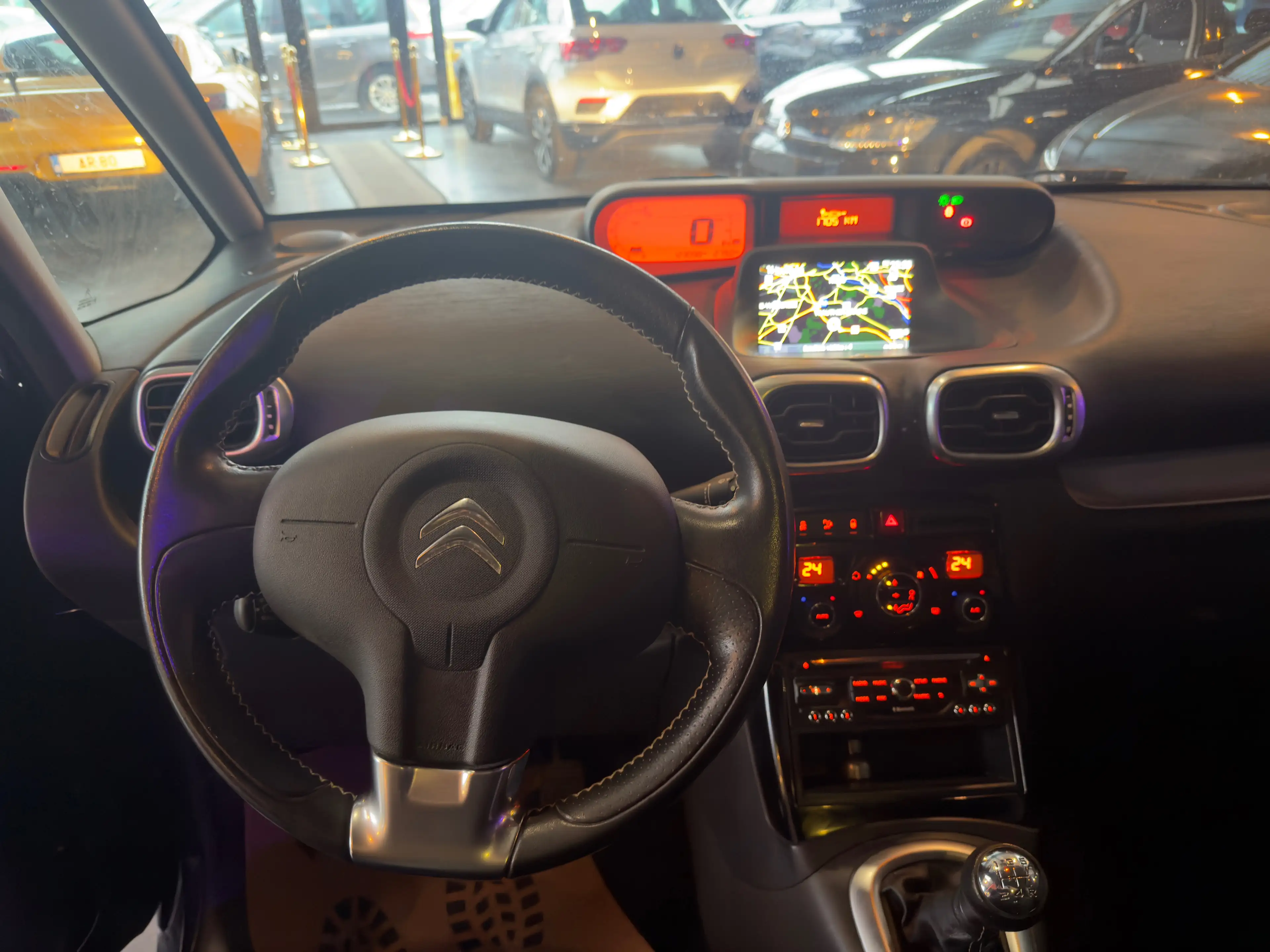 Citroen C3 Picasso C3 Picasso 1.2 Attraction/12 mois de garantie — photo 15
