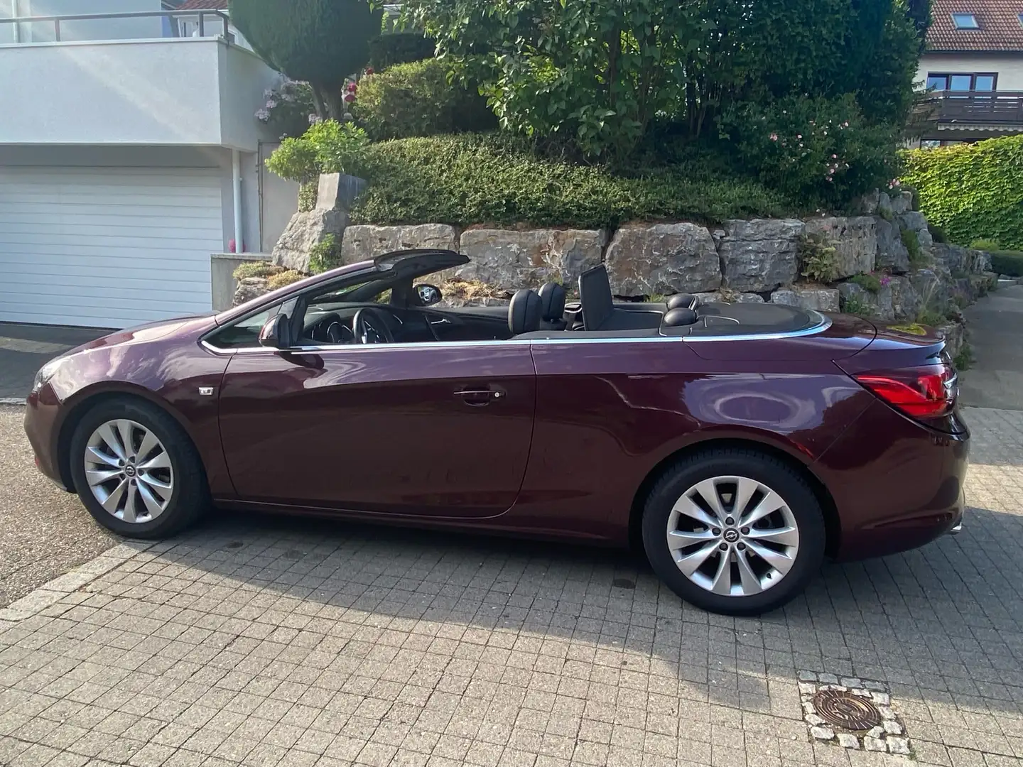 Opel Cascada 1.4 Turbo (ecoFLEX) Start/Stop Edition Czerwony - 1