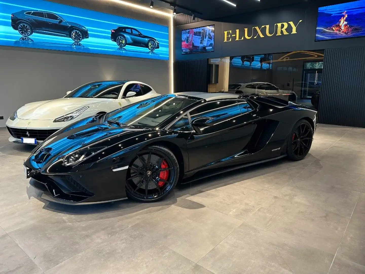 Lamborghini Aventador S 6.5 V12 Roadster Fekete - 1