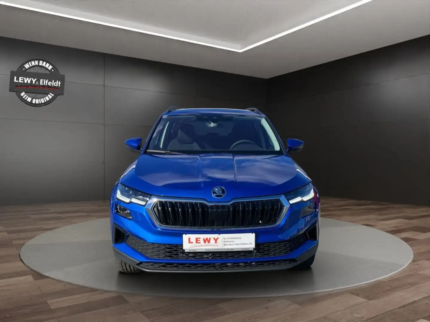 Skoda Karoq 1.5 TSI DSG TOUR ACC AZV Matrix RÃ¼ckfKa Blau - 2
