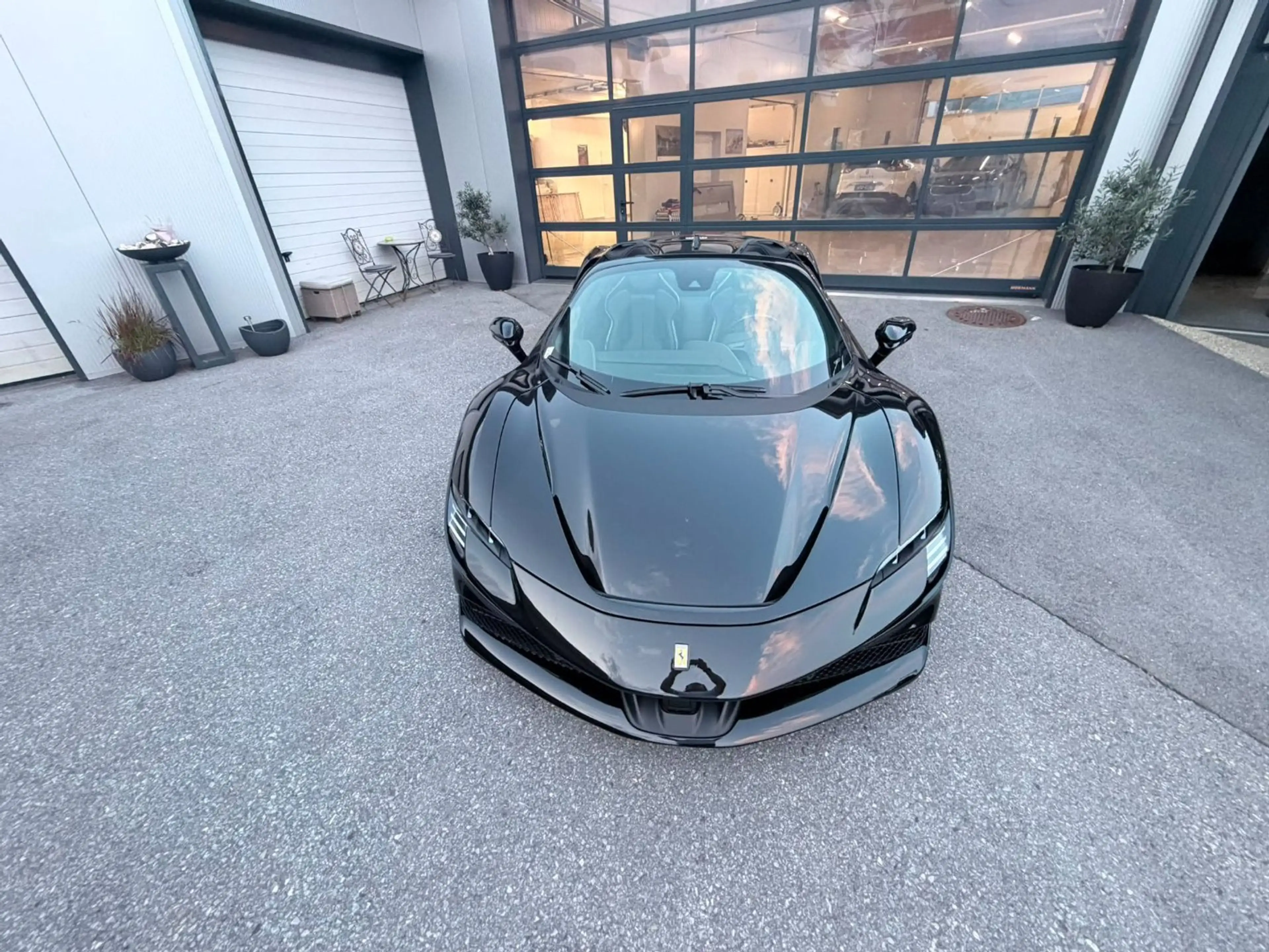 Ferrari SF90 Spider * NEUWAGEN-GARANTIE ! — photo 3