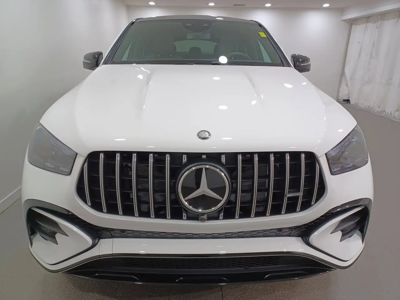 Mercedes-Benz GLE снимка Mercedes-Benz GLE
