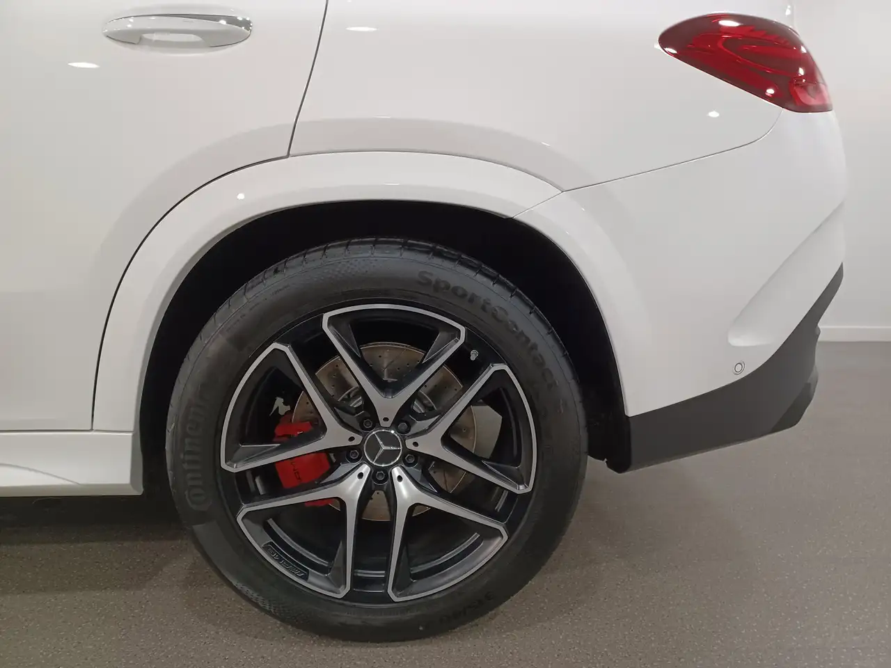 Mercedes-Benz GLE снимка Mercedes-Benz GLE