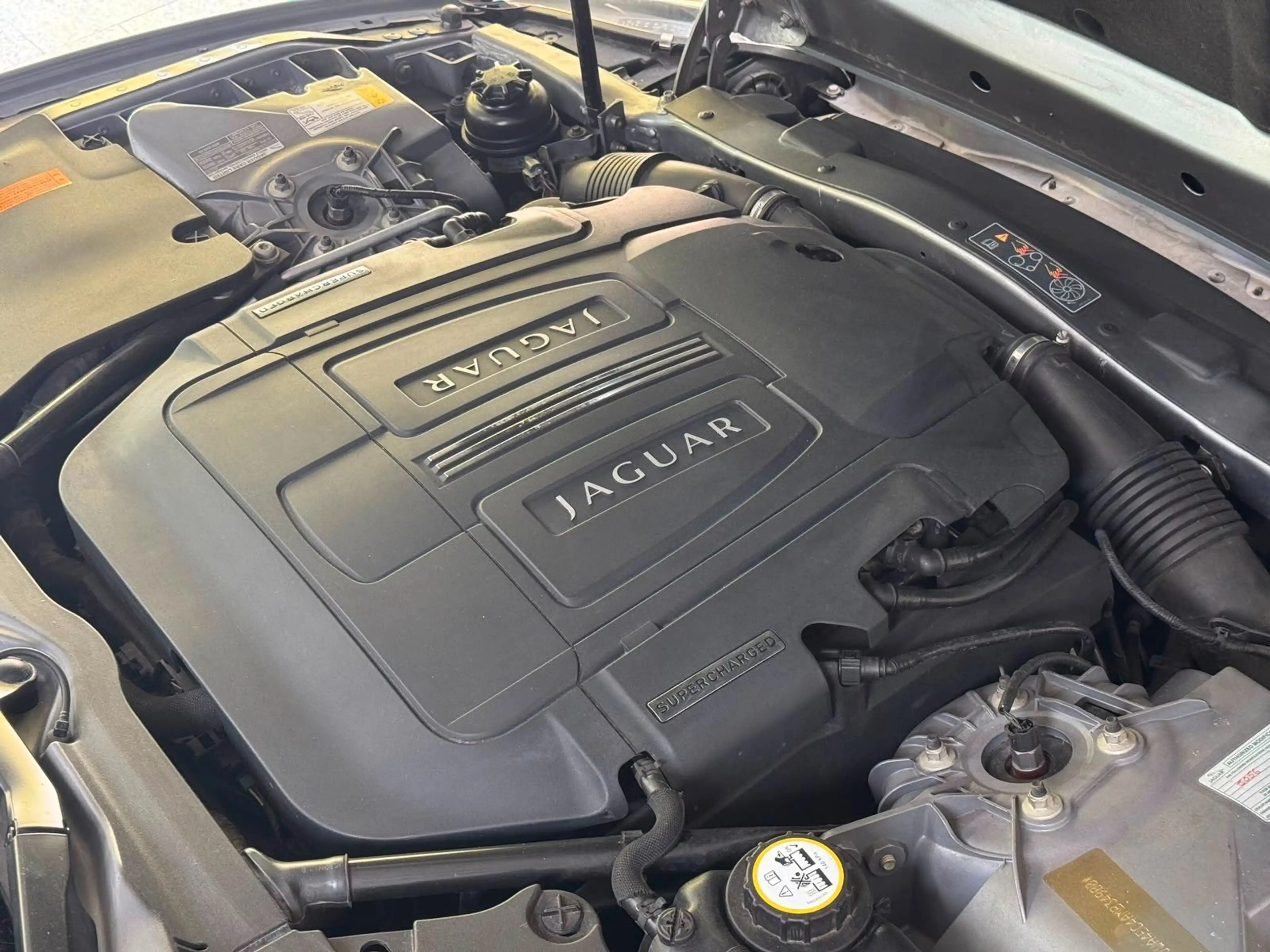 Jaguar XKR Cabrio 5,0 V8 Kompressor *Sonderlack*Memory — photo 41
