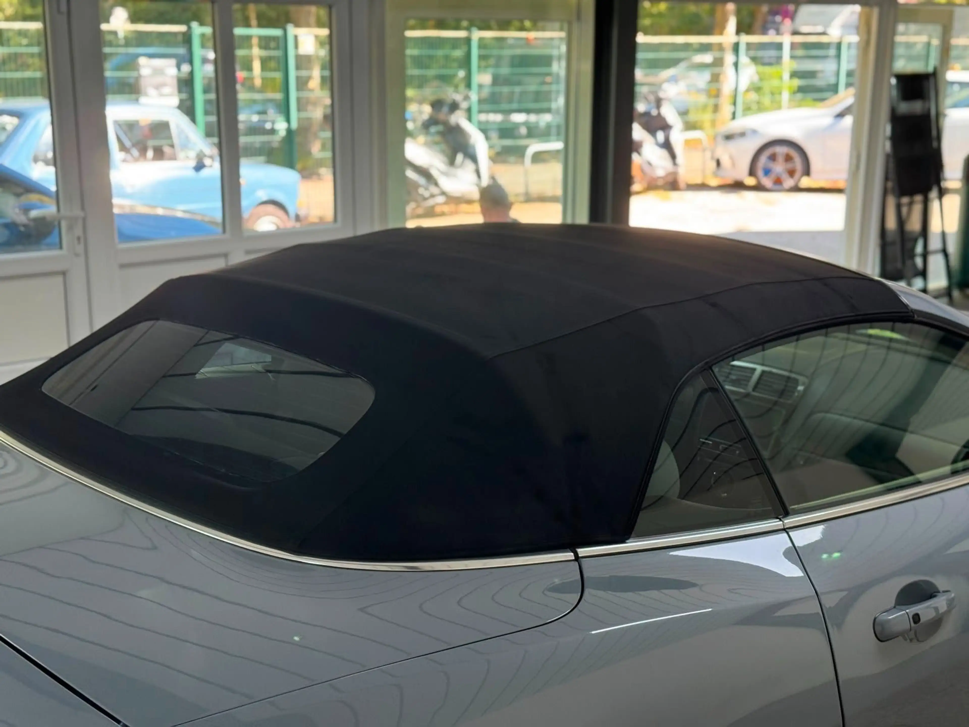 Jaguar XKR Cabrio 5,0 V8 Kompressor *Sonderlack*Memory — photo 40