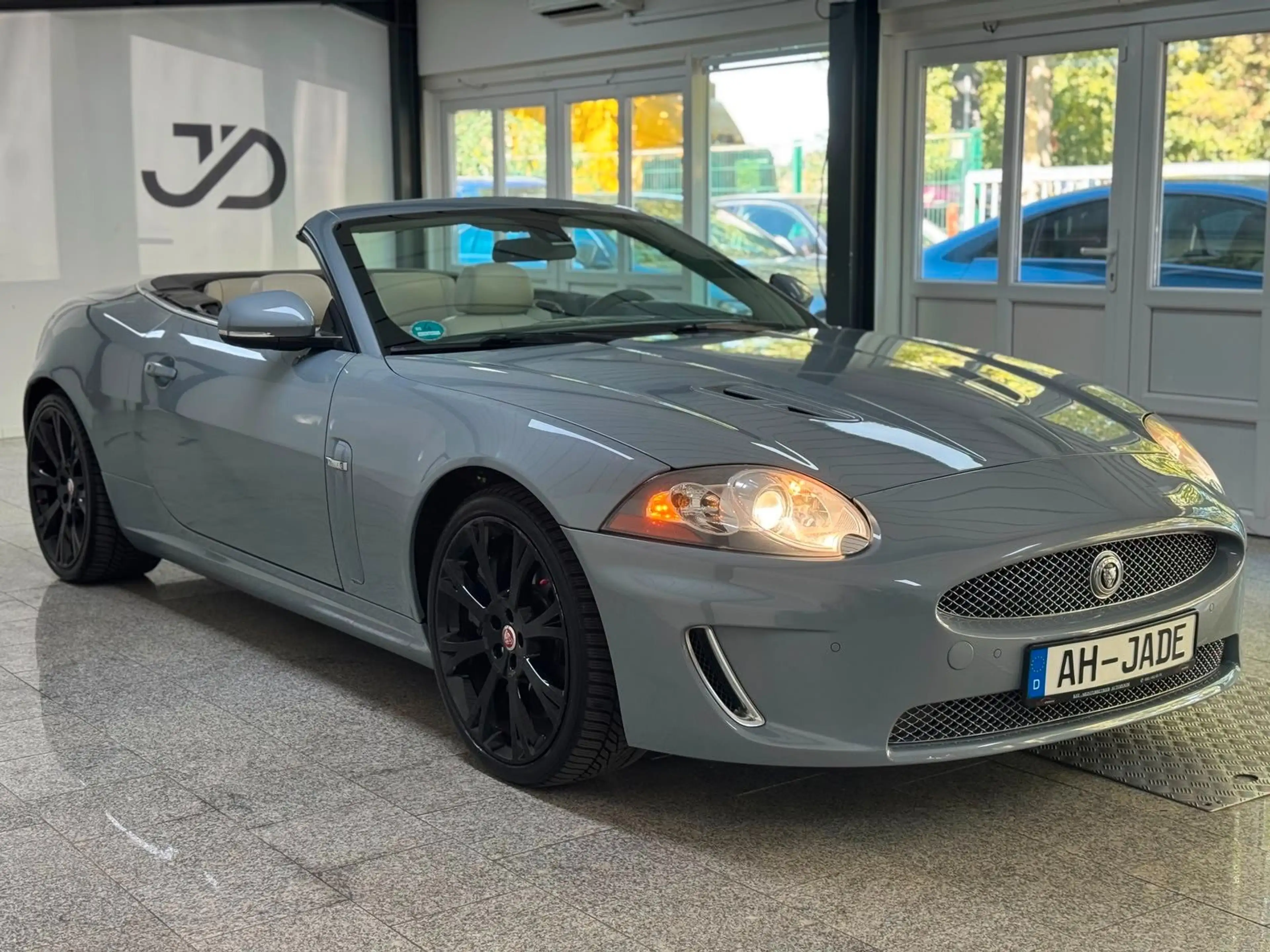 Jaguar XKR Cabrio 5,0 V8 Kompressor *Sonderlack*Memory — photo 37