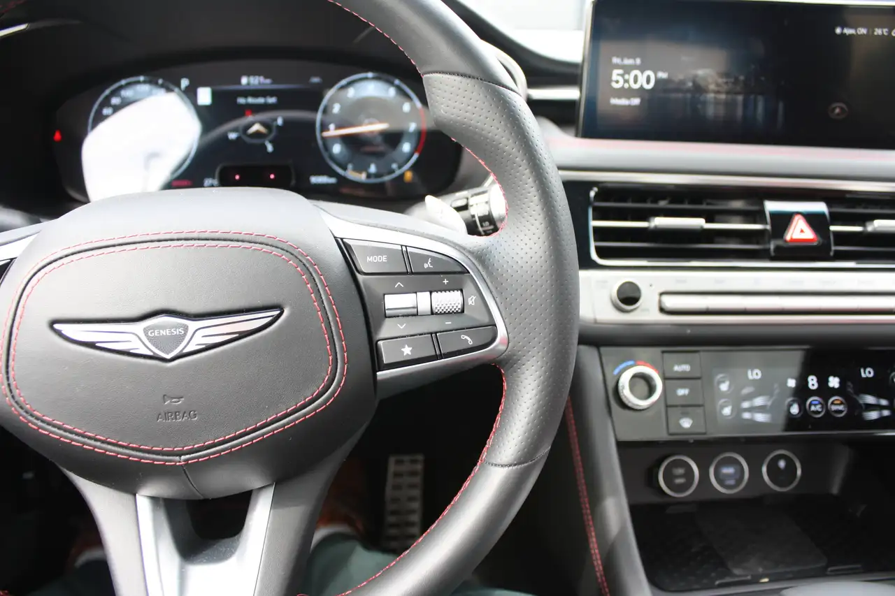 Genesis G70 снимка Genesis G70