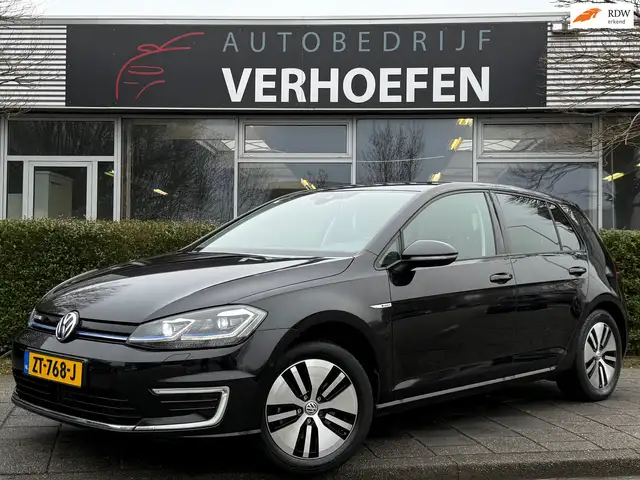 Volkswagen e-Golf E-Golf - ZWART LEDER - PARKEER CAMERA - LANE ASSIS