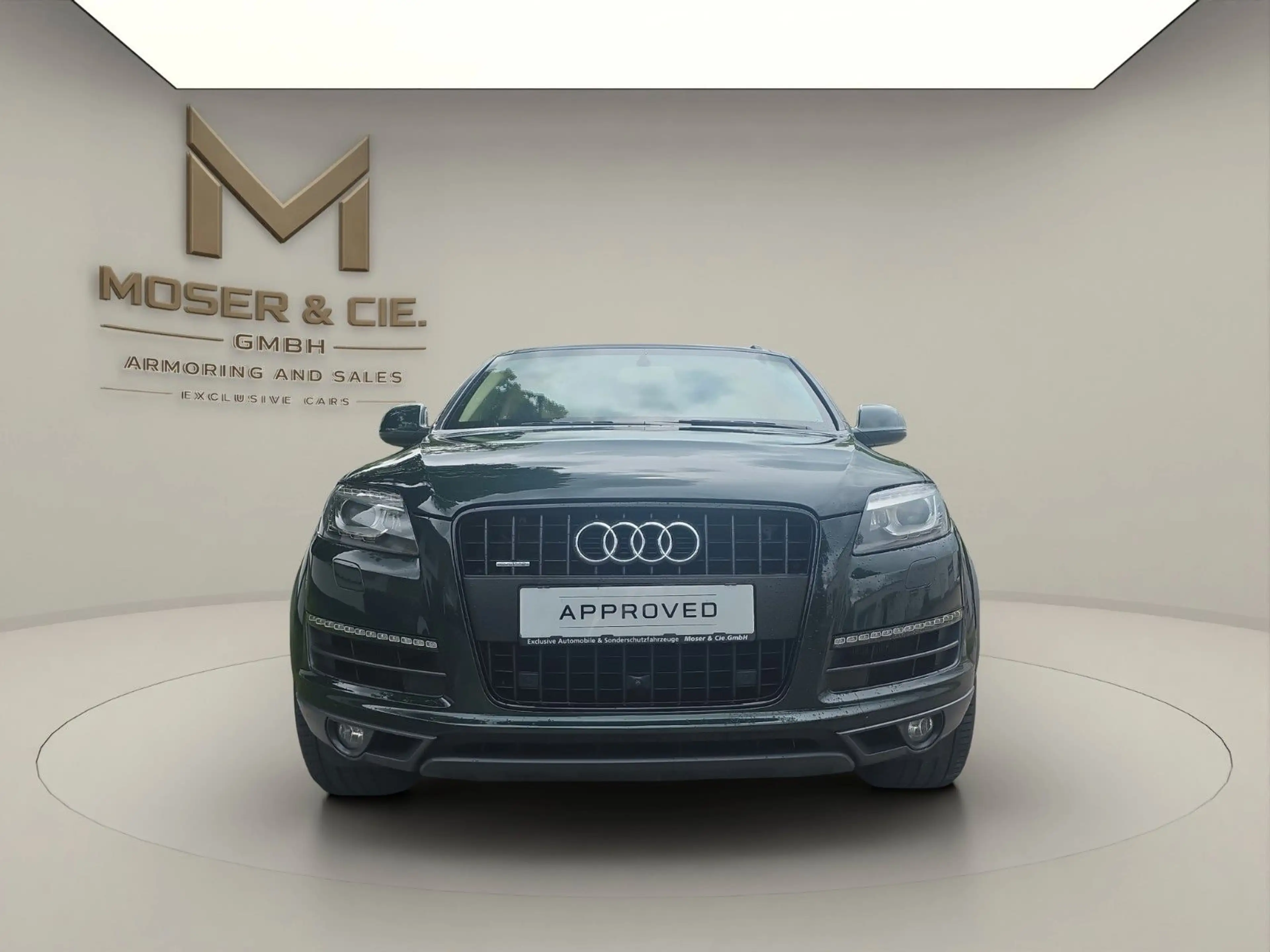 Audi Q7 3.0 TFSI quattro*VR6*Armored*Werkspanzer* — photo 2