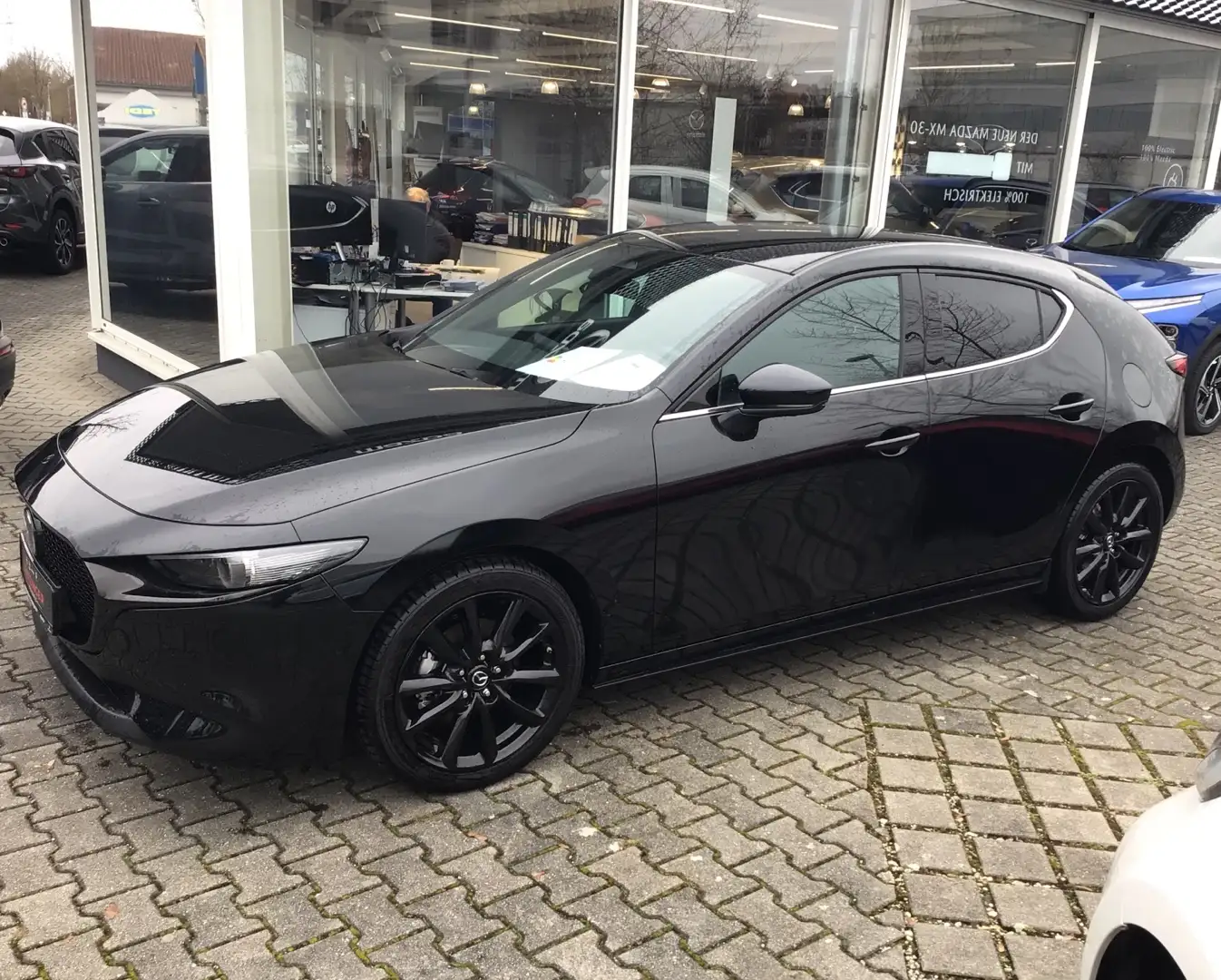 Mazda 3 2.0L e-SKYACTIV X 186ps Schwarz - 2