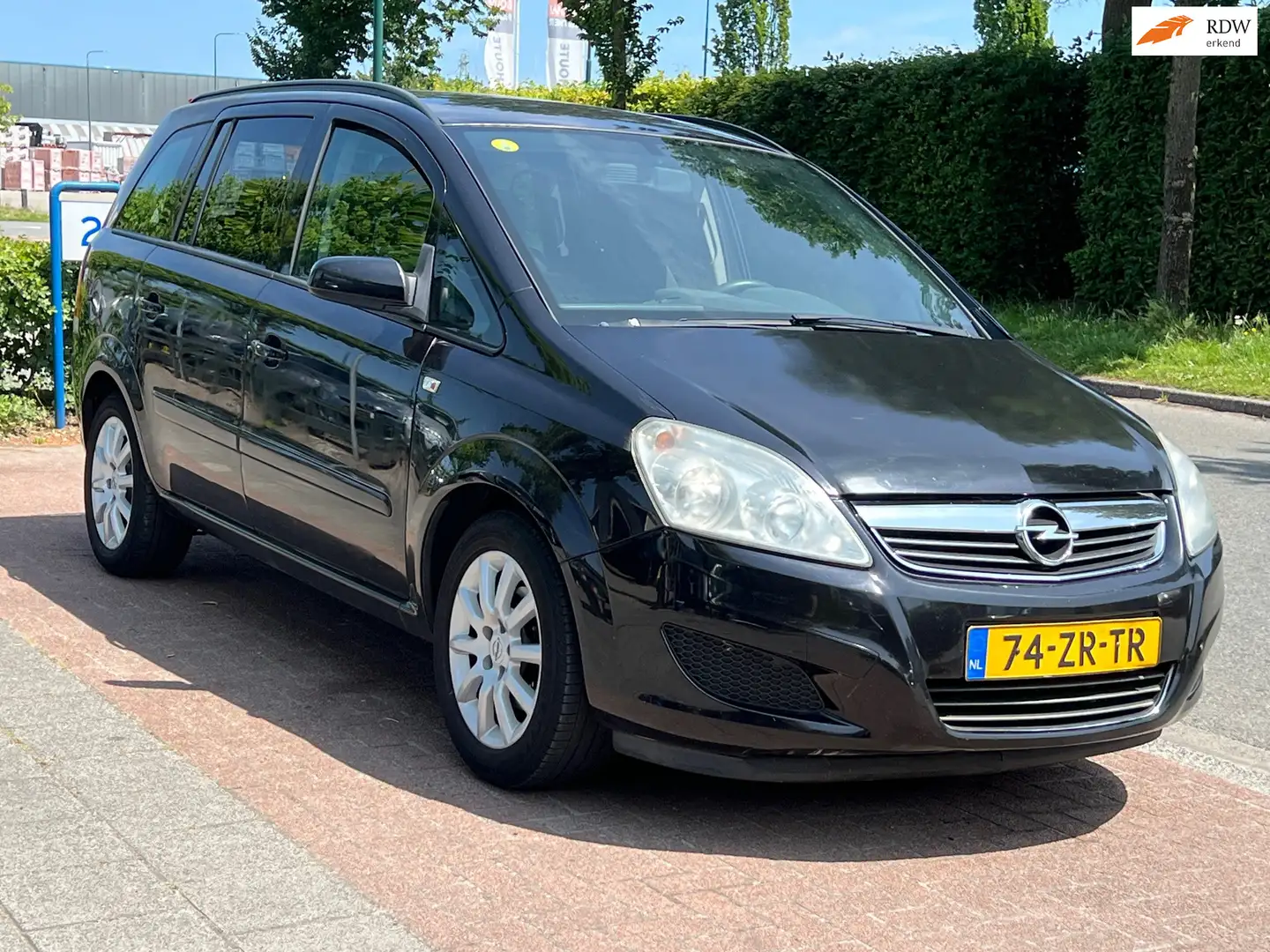 Opel Zafira 1.6 Business * 7 PERSOONS| APK 07-2026! Zwart - 1