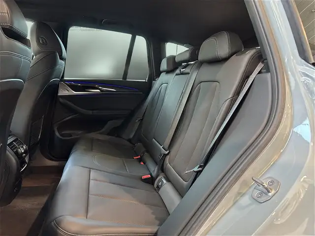 BMW X3 xDrive20d M-Sportpaket AHK Ansicht 11