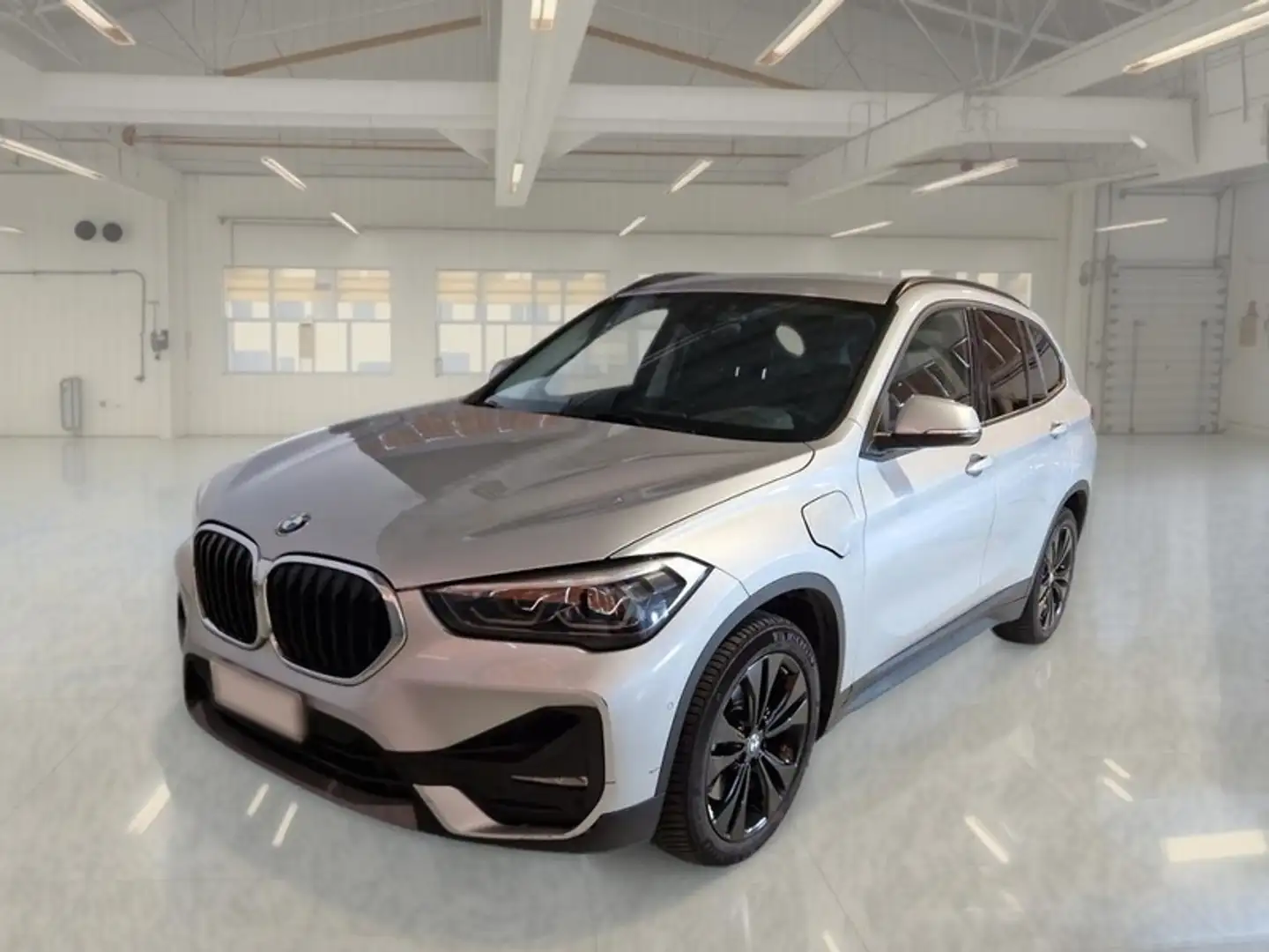 BMW X1 xDrive 25e Business Advantage automatico - 1