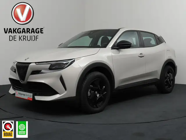 Alfa Romeo Junior 1.2 Turbo Hybrid Ibrida | Apple Carplay | Airco |