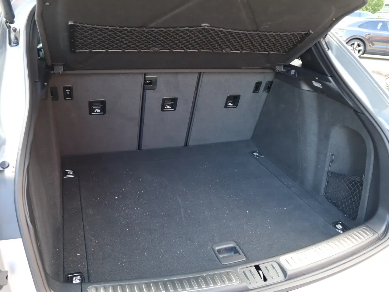 Porsche Macan снимка Porsche Macan