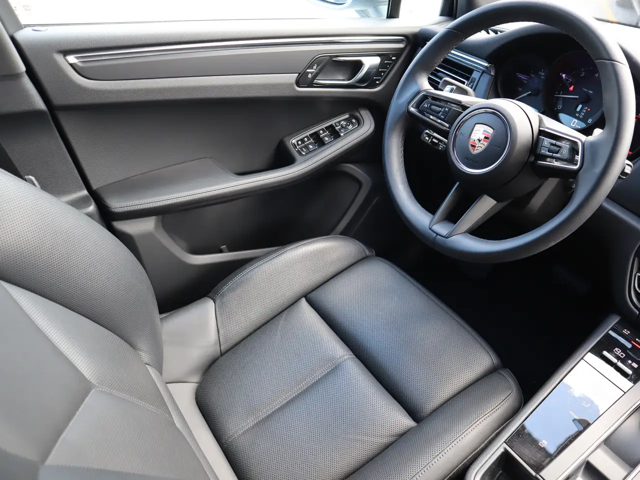Porsche Macan снимка Porsche Macan