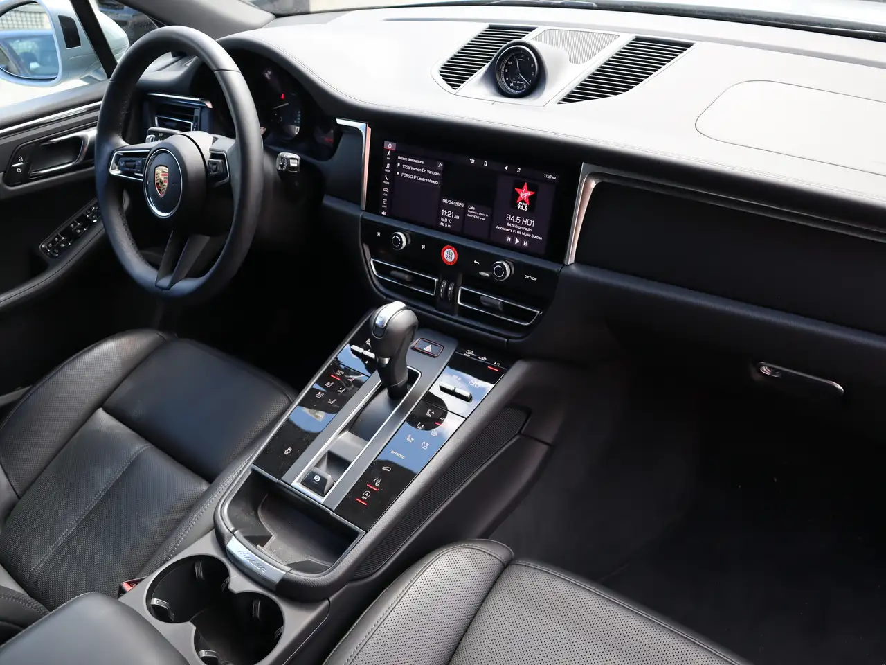 Porsche Macan снимка Porsche Macan