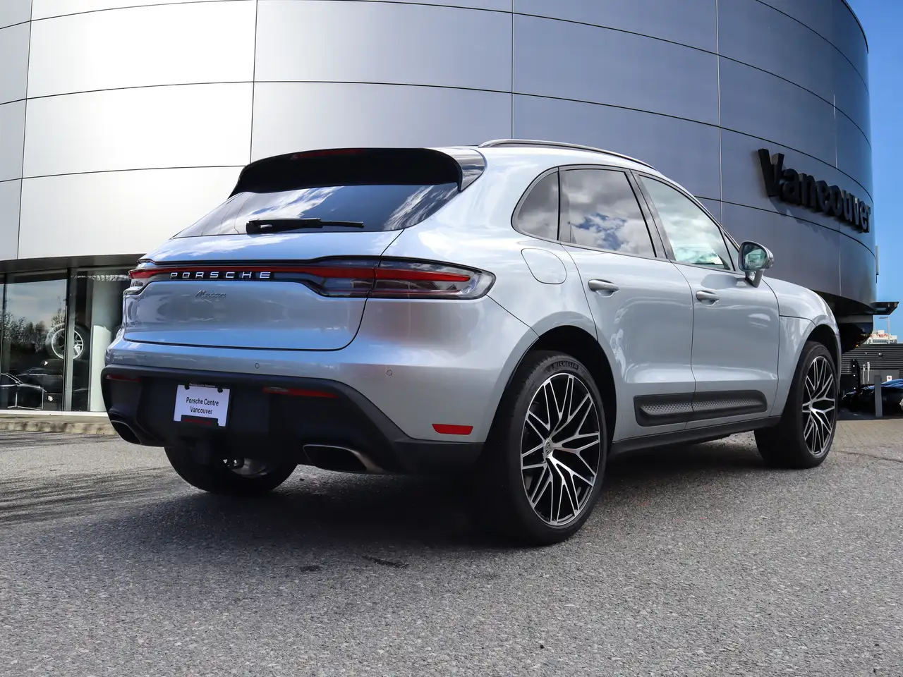 Porsche Macan снимка Porsche Macan