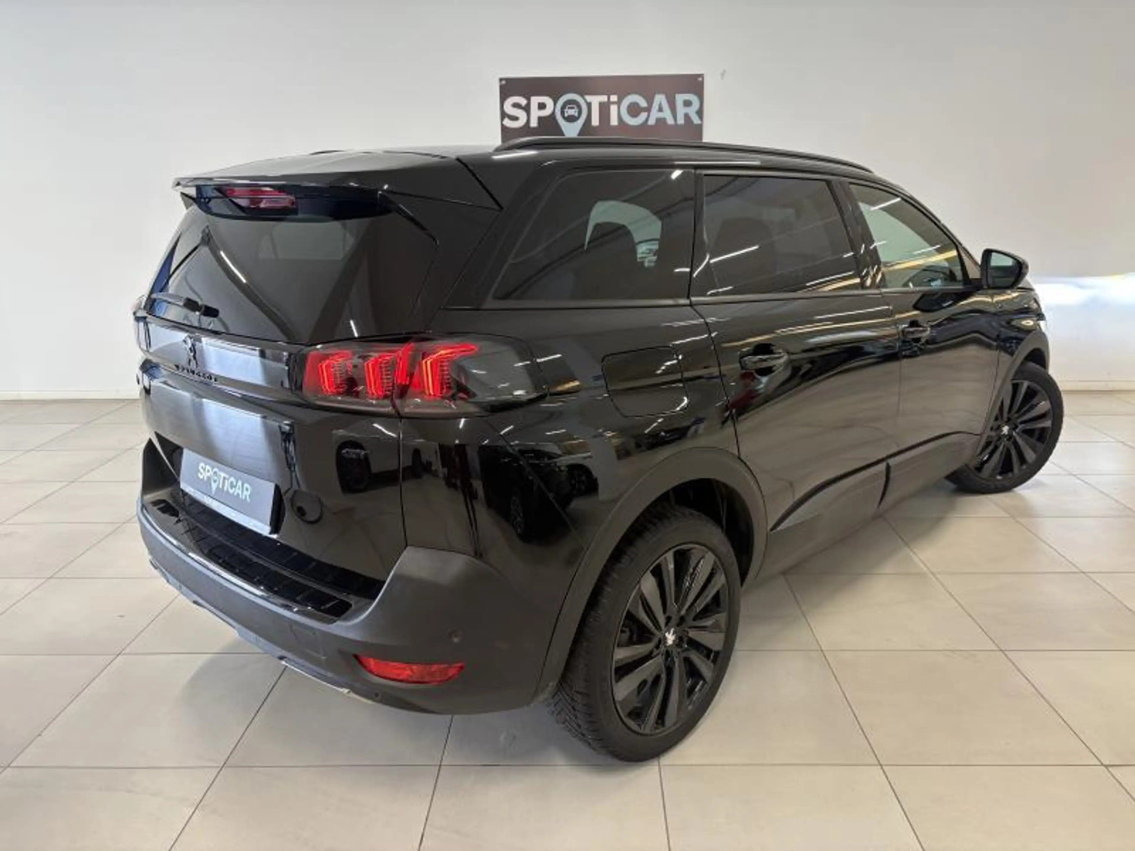 Peugeot 5008 GT - AUTOMATIQUE - TOIT OUVRANT - 7 PLACES — photo 3