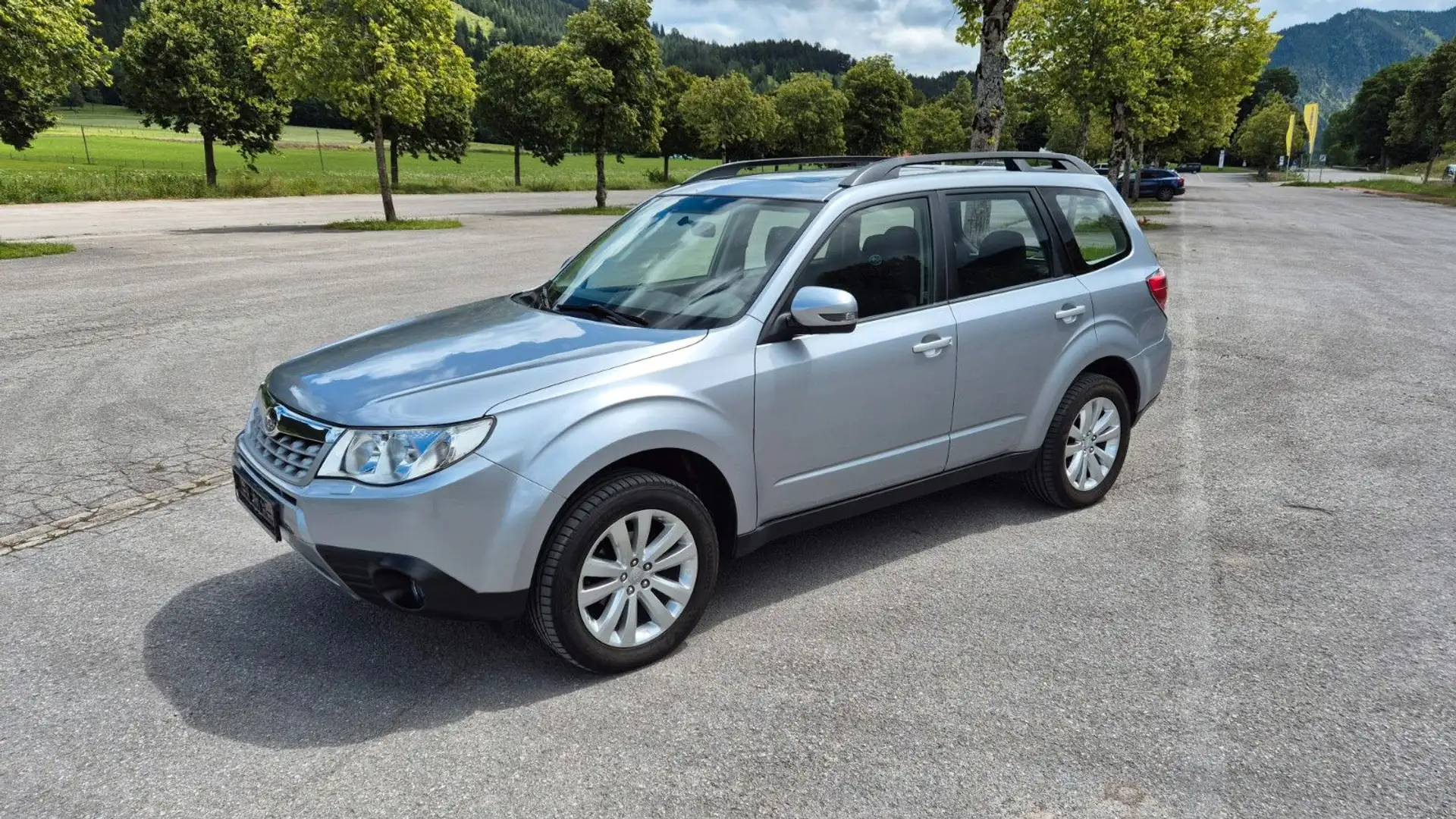 Subaru Forester Comfort Plateado - 1