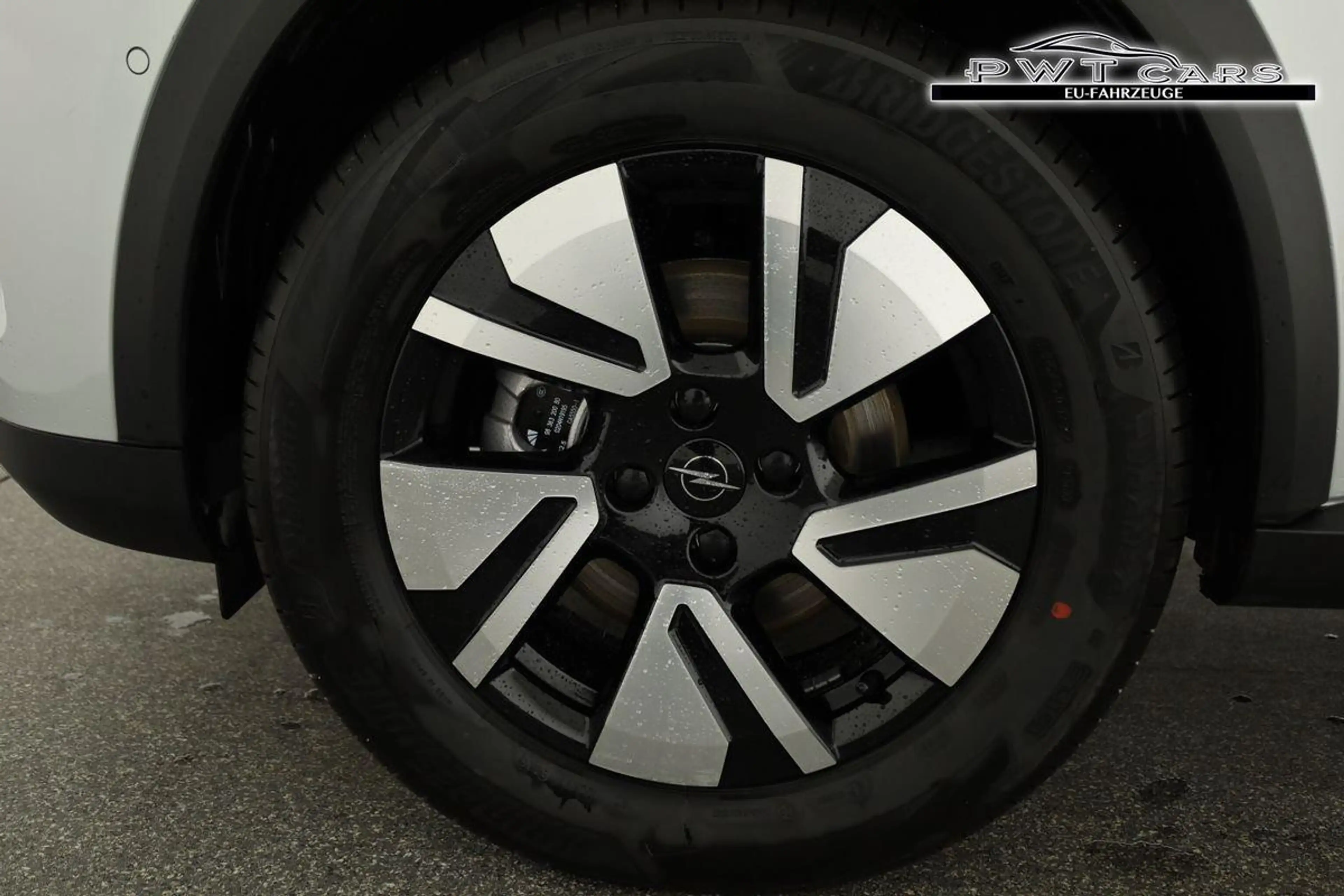 Opel Frontera GS 1.2 100 kW DCT, 7-Sitzer, LED, Navi, Kamera,... — photo 13