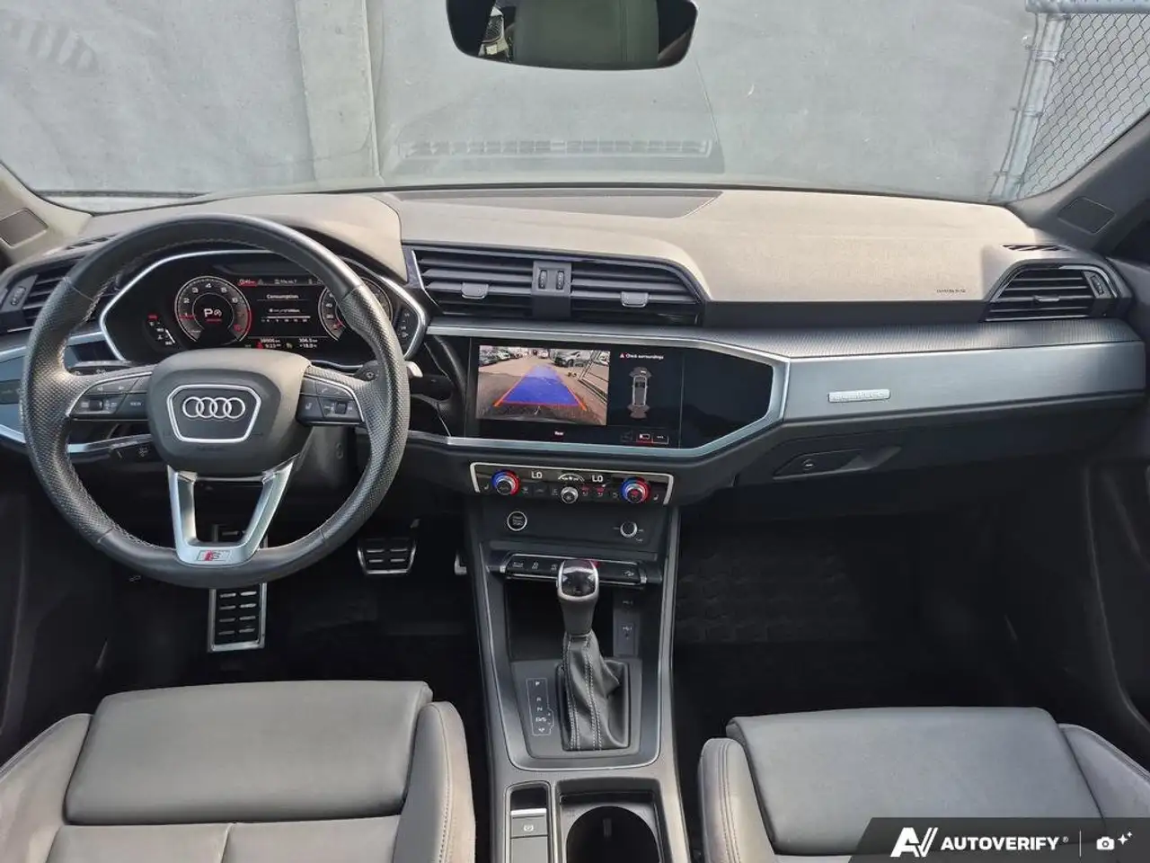 Audi Q3 photo Audi Q3