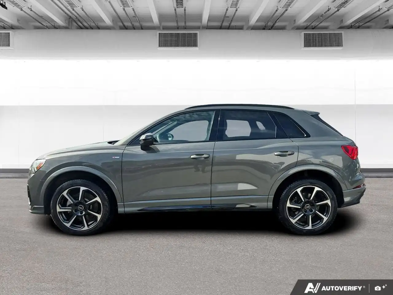 Audi Q3 photo Audi Q3