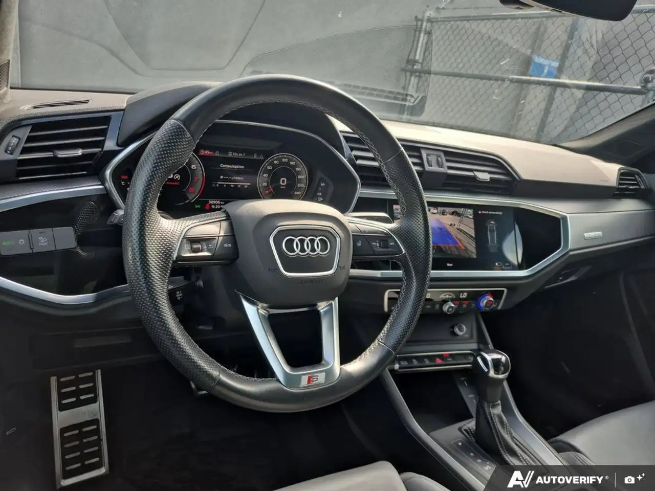 Audi Q3 photo Audi Q3