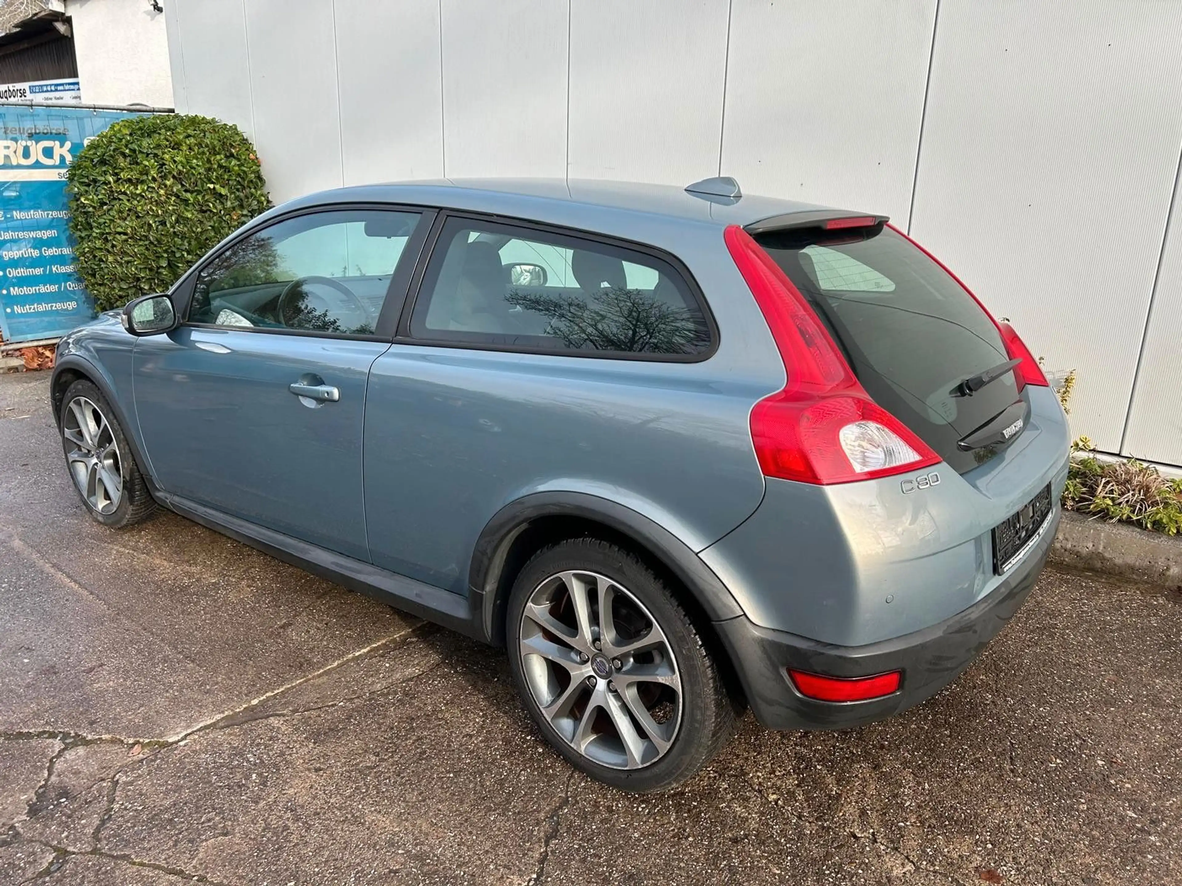 Volvo C30 1.6 Kinetic Classiker aus 2.Hand top Zustand — photo 2