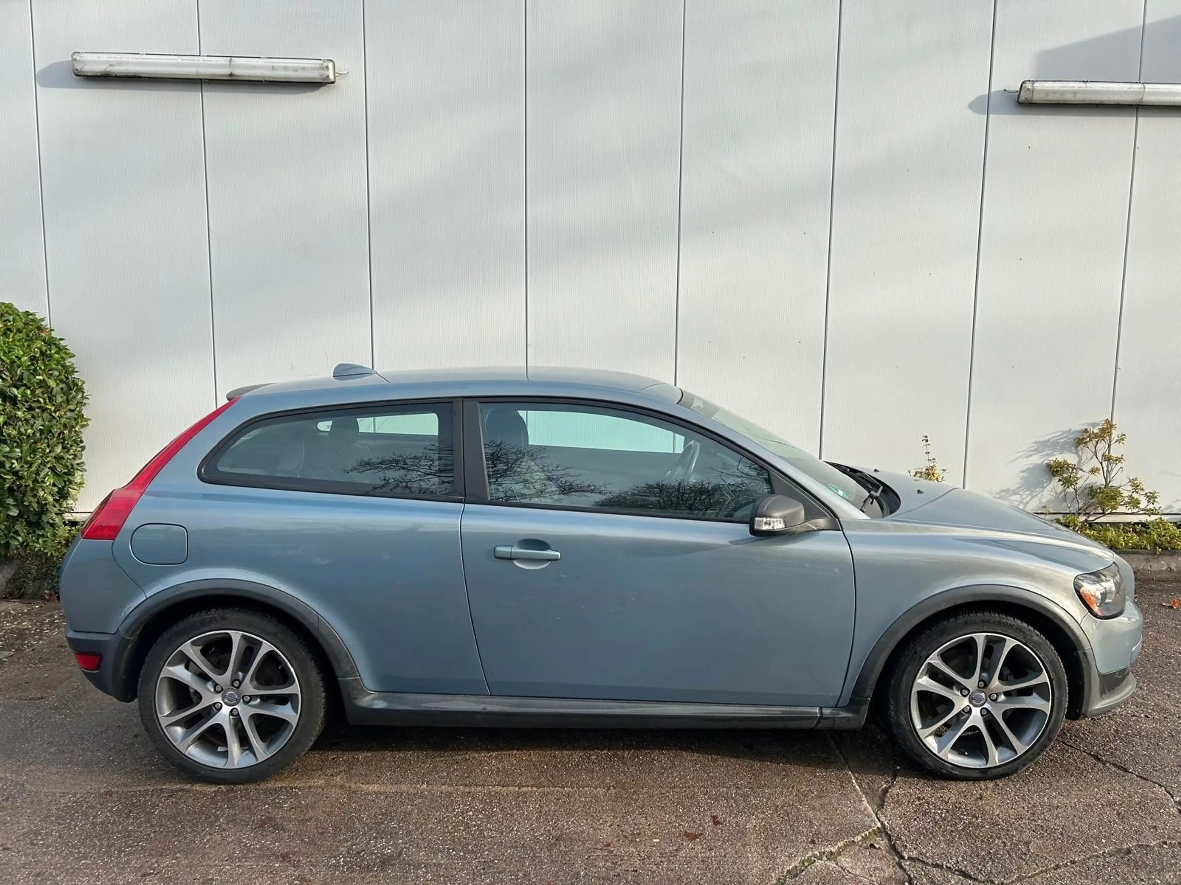 Volvo C30 1.6 Kinetic Classiker aus 2.Hand top Zustand — photo 14