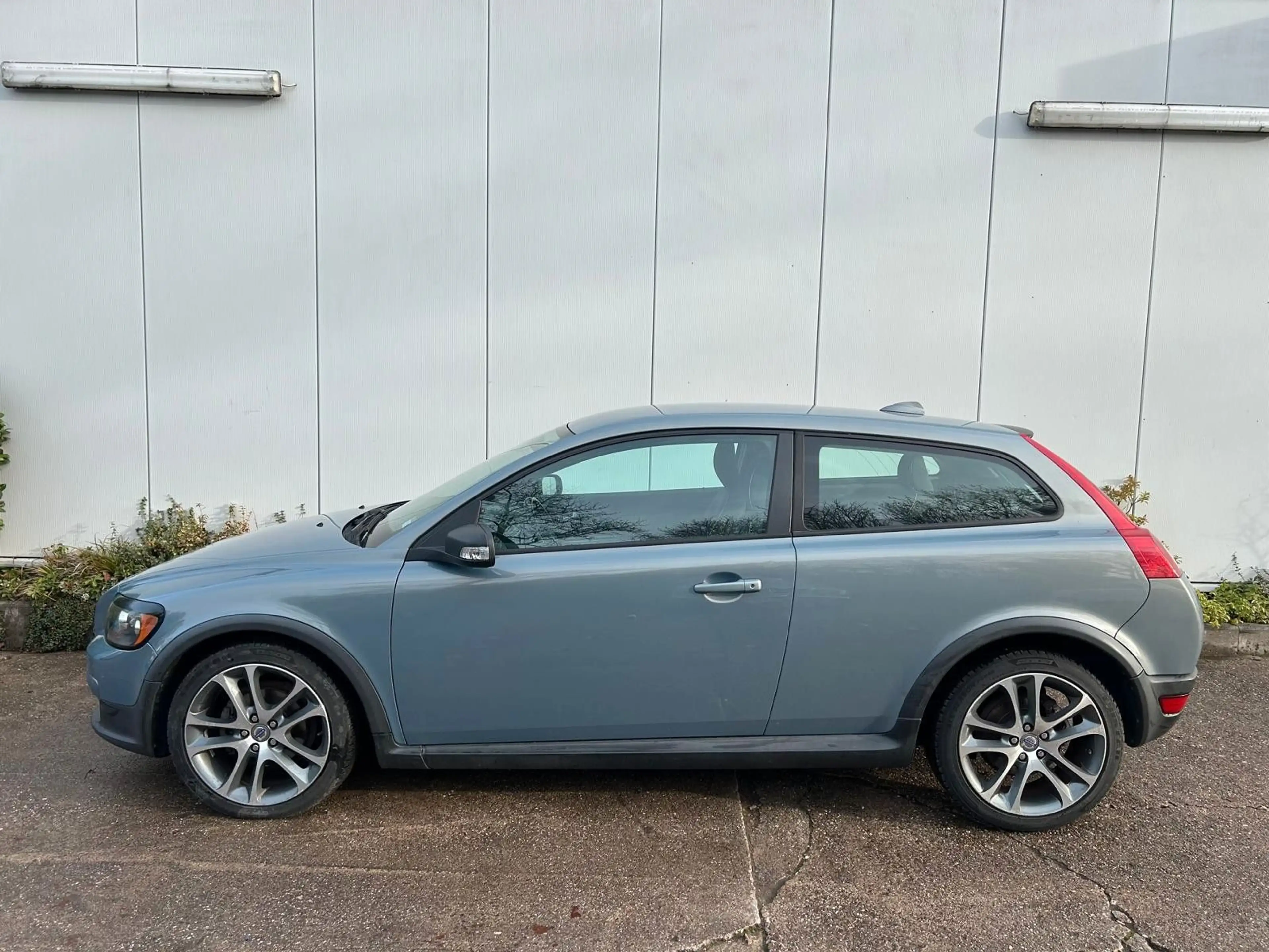 Volvo C30 1.6 Kinetic Classiker aus 2.Hand top Zustand — photo 13
