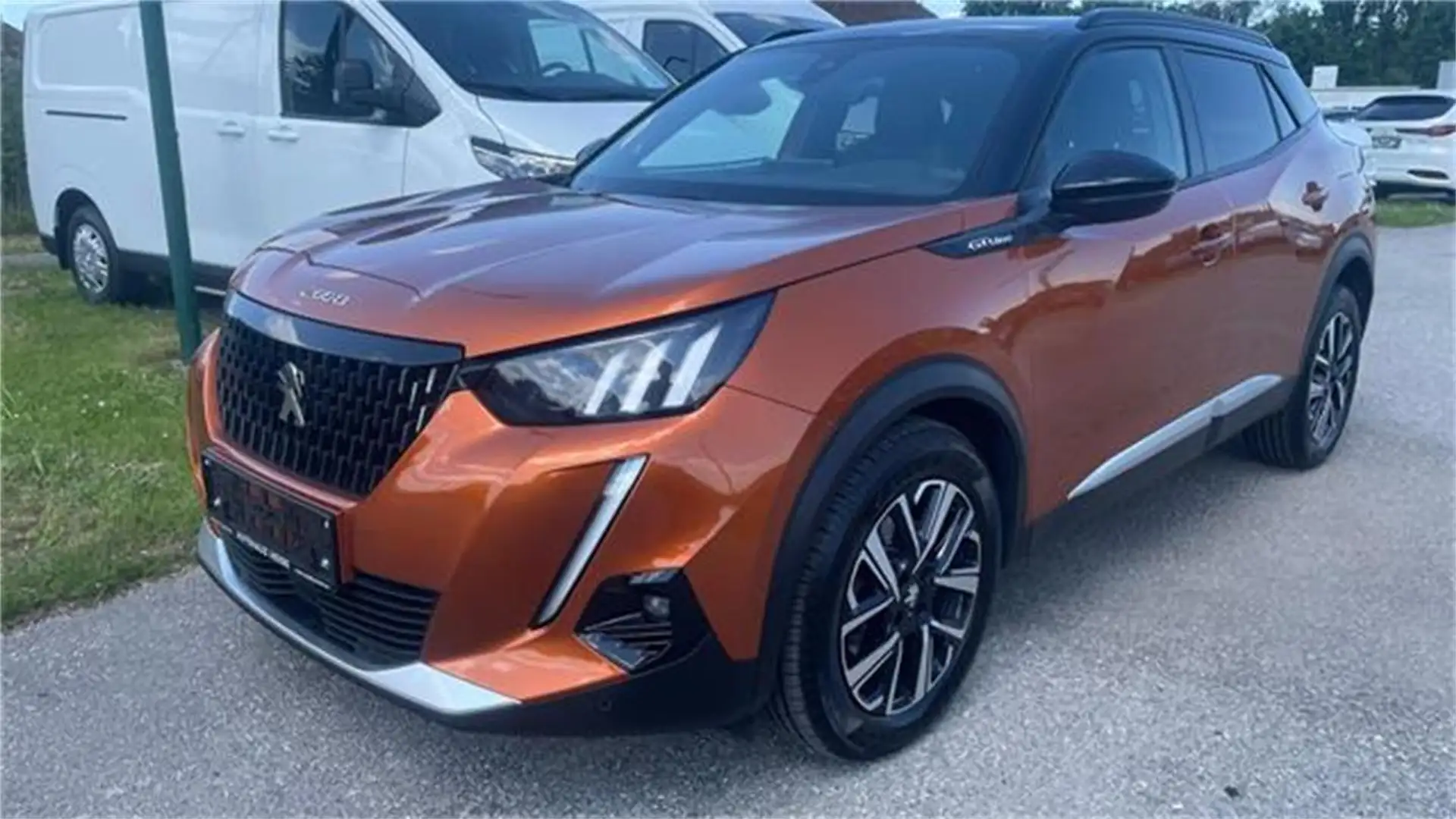 Peugeot 2008 BlueHDi 130 S&S GT Line EAT8 Automatik mit Na Orange - 1