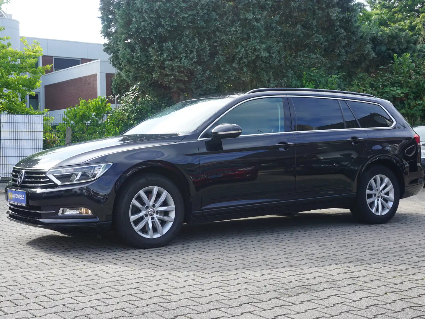 Volkswagen Passat Variant Comfortline/EURO6/TOP Gepflegt/TÜV+Insp. NEU Schwarz - 2