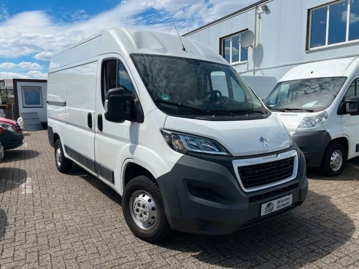 Peugeot Boxer 333 L2H2 2.0 BlueHDi 130 S Blanco - 1