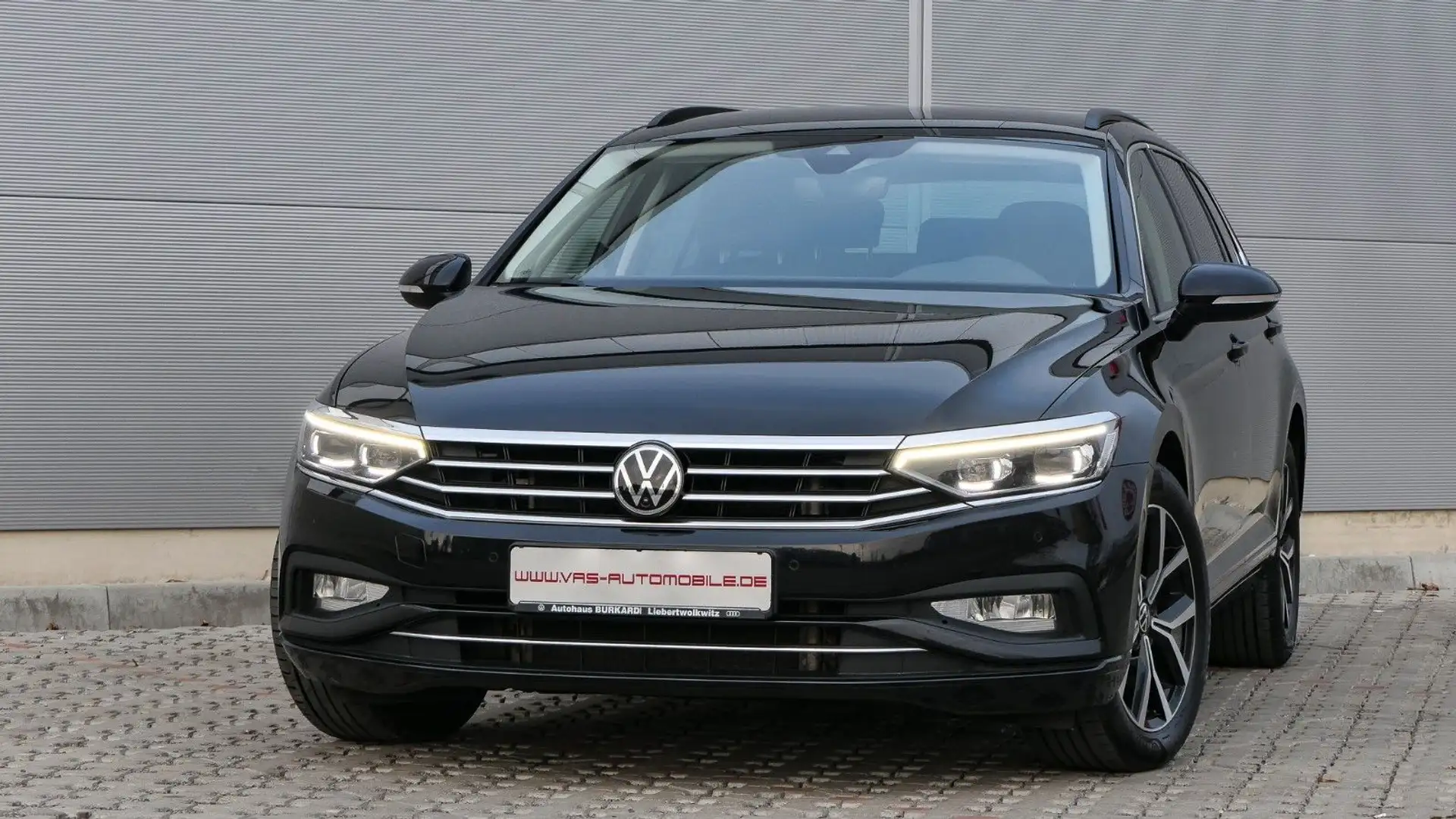 Volkswagen Passat Variant 2.0 TDi Business*DSG*Virtual*ACC* Noir - 1