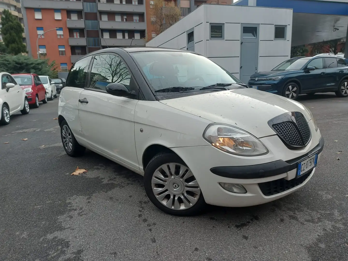 Lancia Ypsilon Ypsilon II 2003 1.2 16v Momo Design Beige - 1