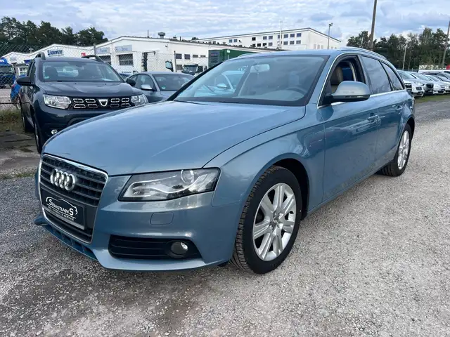 Audi A4 view 3