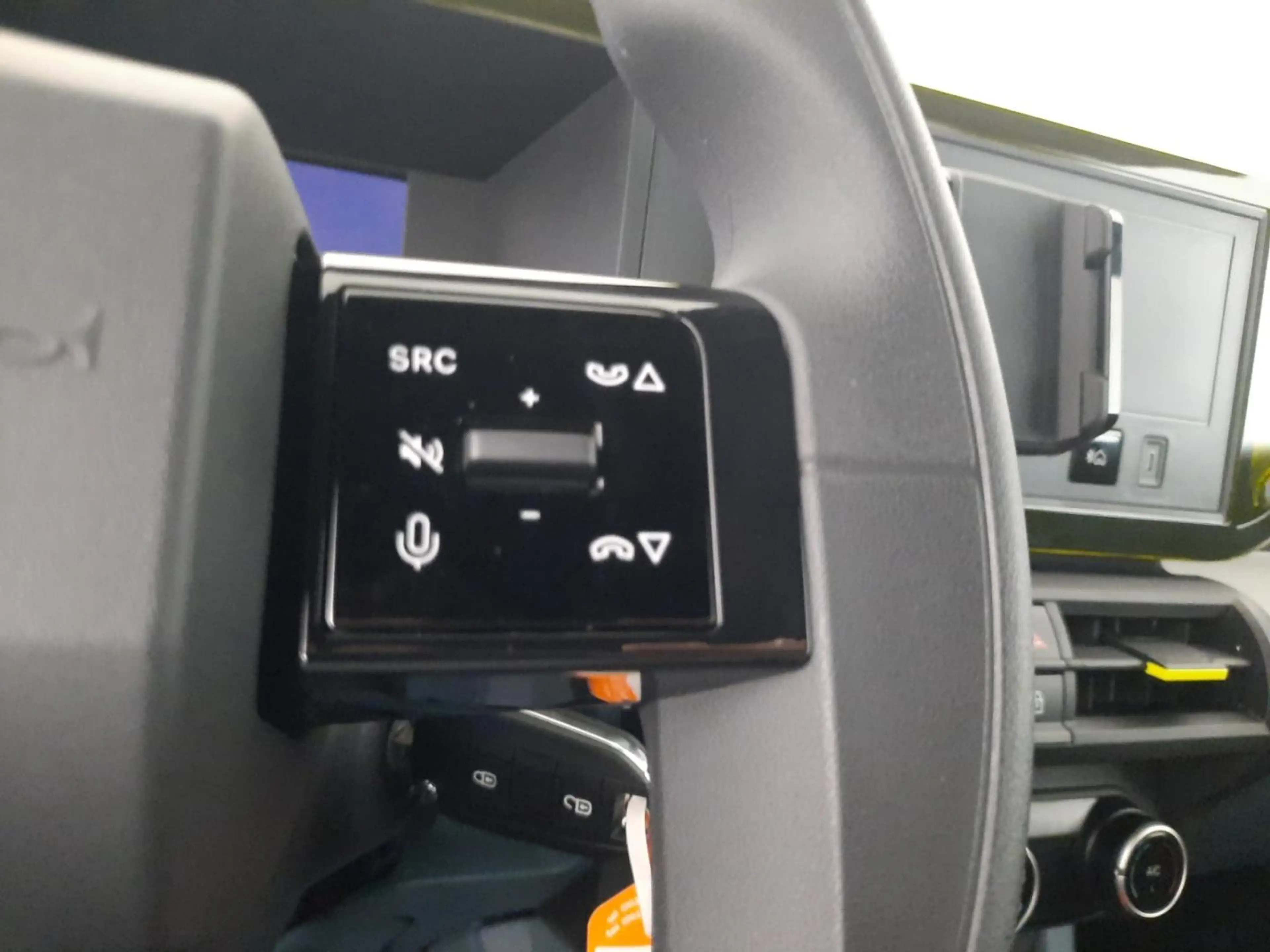Fiat Grande Panda hybrid pop — photo 13