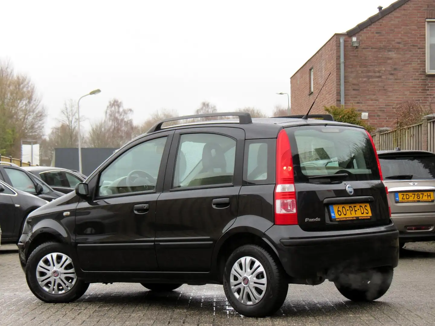 Fiat Panda 1.1 Active Plus | NAP | ALL SEASON BANDEN | NIEUWE Schwarz - 2